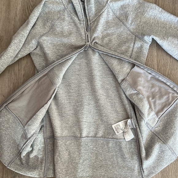 GAP up-down zipper w wrist finger holes 4 pockets Raglan sleeves - Picture 12 of 13